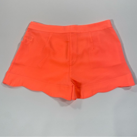 Scalloped Shorts Size L - Picture 2 of 6
